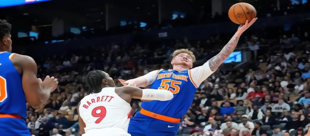 Leonard scored 21 points and Barnes added 19 as the Raptors cruised to a 148-98 victory over the Knicks.