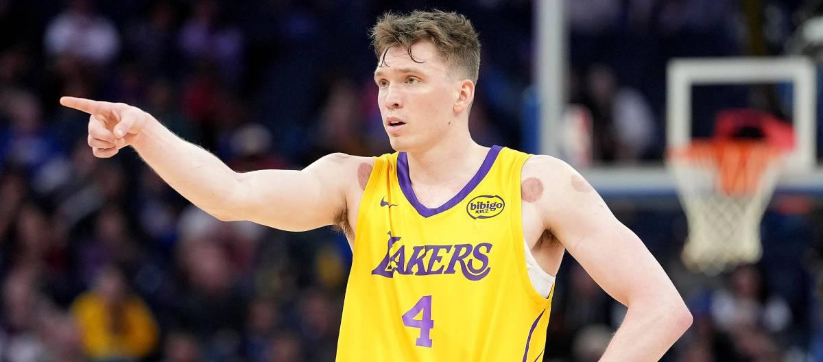 The Lakers will waive former first-round pick Kennecott before the season opener.