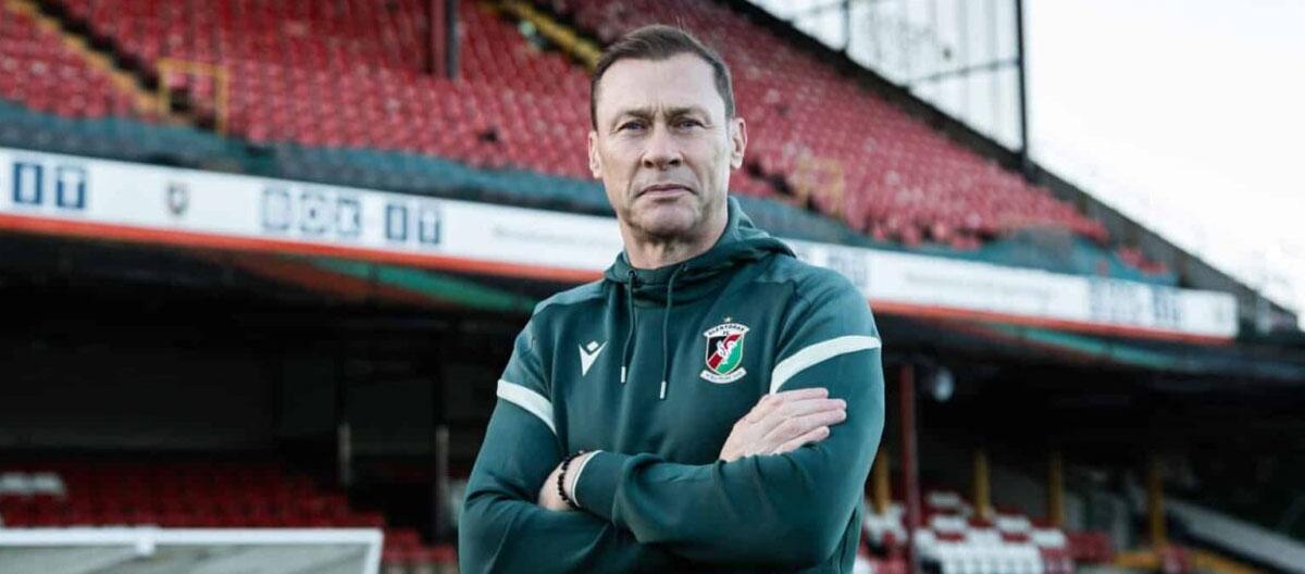 Former Everton legend Duncan Ferguson has been appointed as Northern Irish powerhouse Glentoran's new manager..