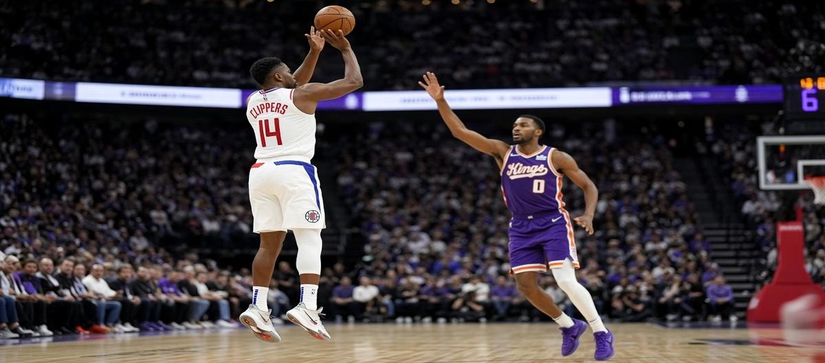 Garland's 30 points shone as the Clippers defeated the Kings 121-96.