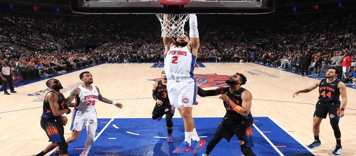 Towns scored 27 points and Lenson added 23, as the Knicks defeated the Pistons 111-97.