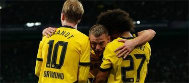 Champions League - Girasi scores as Dortmund beat Sporting CP 3-0