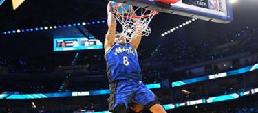 McClung wins three consecutive championships! The first person in the history of the dunk contest, and his prize money exceeds his NBA career income