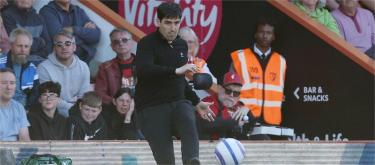 Bournemouth lost to Aston Villa with 10 men: Iraola: We didn't take advantage of our chances