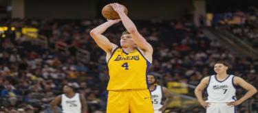 A quality shooter emerges! Lakers rookie Knecht is selected as the No. 13 rookie team
