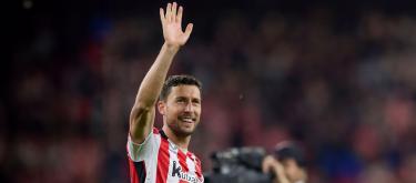 Veteran Athletic Bilbao Spanish right-back Óscar de Marcos officially announce retirement..