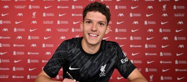 Liverpool officially announce the signing of Hungary international goalkeeper wonderkid Ármin Pécsi from Puskás Akadémia..