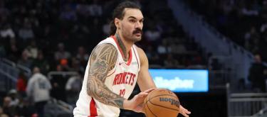 Houston Rockets re-sign Steven Adams for three years, $39 million