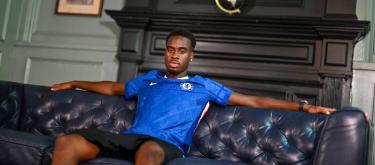 Chelsea announce signing of Jamie Gittens, contract expires in 2032
