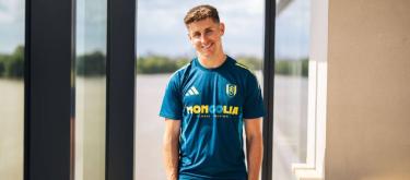Tom Cairney has signed a new contract with Fulham and will continue to work with the club moving forward