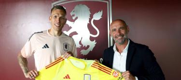 Aston Villa announce signing of Marco Bizot