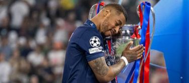 Kimpembe bids farewell to Paris Saint-Germain after 20 years of youth and moves to Qatar SC