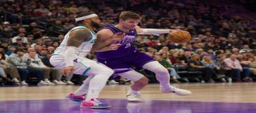 The Hornets, with a 20-point outburst in the final quarter, defeated the Jazz 150-95.