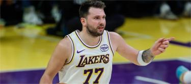 Lakers beat Kings, Redick praised Doncic for his courage