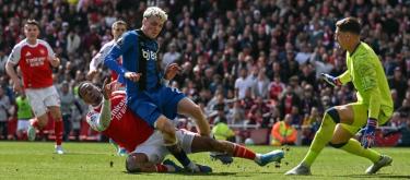 Premier League – Dzekeresh scores penalty, Arsenal lose 1-2 to Bournemouth