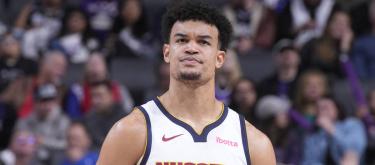 Highly efficient three-point shooter Jones accepts Thunder's offer; Nuggets face matching decision.