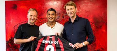 Marseille center-back Medina has officially joined Bayer Leverkusen on a five-year contract.