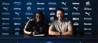 Official: Manchester City extend contract of 24-year-old winger Doku until June 2031