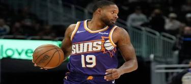 The Suns have agreed to extend Haywood Highsmith's contract for one year.