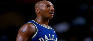 Top 5 on the Mavericks' all-time assists list: Harper leads, Davis follows closely behind.