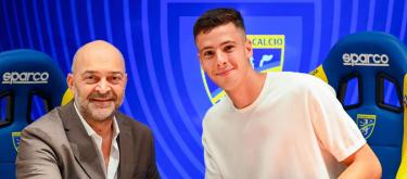 Frosinone completes contract extension with Italy U23s international goalkeeper Lorenzo Palmisani..