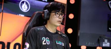 英雄联盟：比赛中做出不雅手势，LØS上单选手金东珉（ID：Zest）被罚款至少5000巴西雷亚尔..