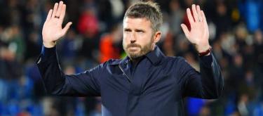 Carrick apologized to the fans after the game, stating that the whole team was out of form and he had to take responsibility.