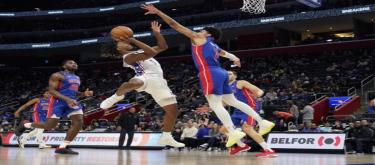 Maxi scored 29 points in a losing effort as the Pistons defeated the 76ers 106-93.