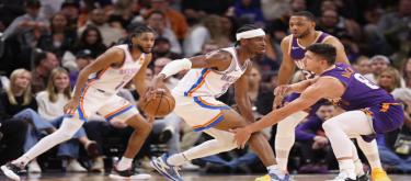 Mitchell's 30-point outburst led the Thunder to a 125-114 victory over the Suns.