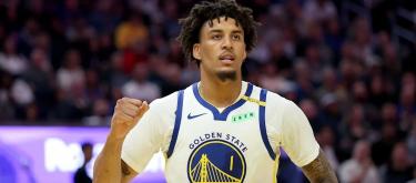 Warriors secured their first win of the new season; Steve Kerr praised Lundberg for still possessing enormous potential.